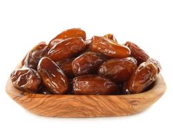 Menghindari 4 Kesalahan Umum saat Mengonsumsi Kurma