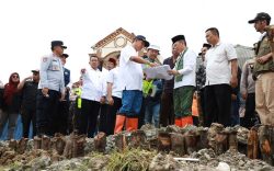 Pemkab Bekasi Perbaiki Jalan Longsor di Bojongmangu