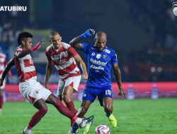 Persib Bandung Bungkam Madura United dengan Skor 3-0 dalam Final Leg Pertama Liga 1