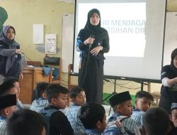 Siswa Sehat, Bumi Sehat: Sosialisasi PHBS dan Ecobrick di SDN 2 Nagri Tengah