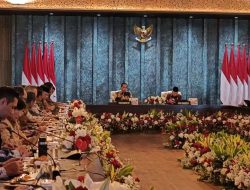 Presiden Jokowi Pimpin Sidang Kabinet Paripurna Terakhir di IKN