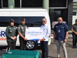 BRI KC Kramat Jati Serahkan Satu Unit Ambulans ke DITKUMAD