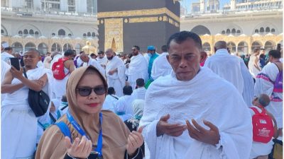 Kang Jimat dan Mimih Yoyoh Berdoa untuk Kesejahteraan Masyarakat Subang Saat Menunaikan Umroh