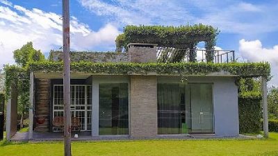 5 Rekomendasi Resort Terbaik untuk habiskan Malam tahun Baru di Subang