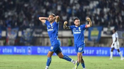 Persib Bandung Selangkah Lagi Menuju Gelar Juara Liga 1 2024/2025