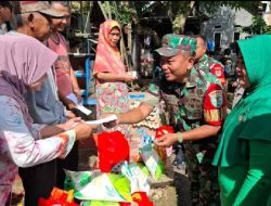 Pasukan RAK-45 Bergerak Cepat Tangani Longsor di Plered Purwakarta dan Salurkan Bantuan Sosial
