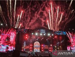 Pesta Kembang Api Meriahkan Penutupan Konser Ulang Tahun ke-41 Slank di JIExpo Kemayoran