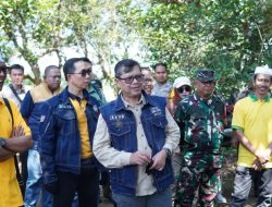 Wabup Subang Tinjau Jalan Rusak dan TPS di Pagaden Barat, Dorong Kolaborasi Atasi Sampah