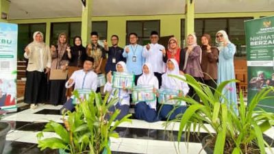 BAZNAS Purwakarta Tanamkan Semangat Berbagi di SMPN 1 Pondoksalam Lewat Program “GASIBU”