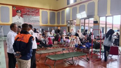 Ratusan Siswa di Lembang Keracunan Program MBG Kades Cibodas Langsung Turun Tangan