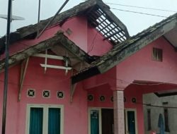 Angin Puting -Beliung Rusak Belasan Rumah Warga