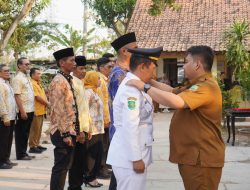 Bupati Reynaldy Lantik 52 Pejabat, Sebelas Orang Resmi Naik Jabatan