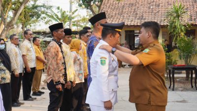 Bupati Reynaldy Lantik 52 Pejabat, Sebelas Orang Resmi Naik Jabatan